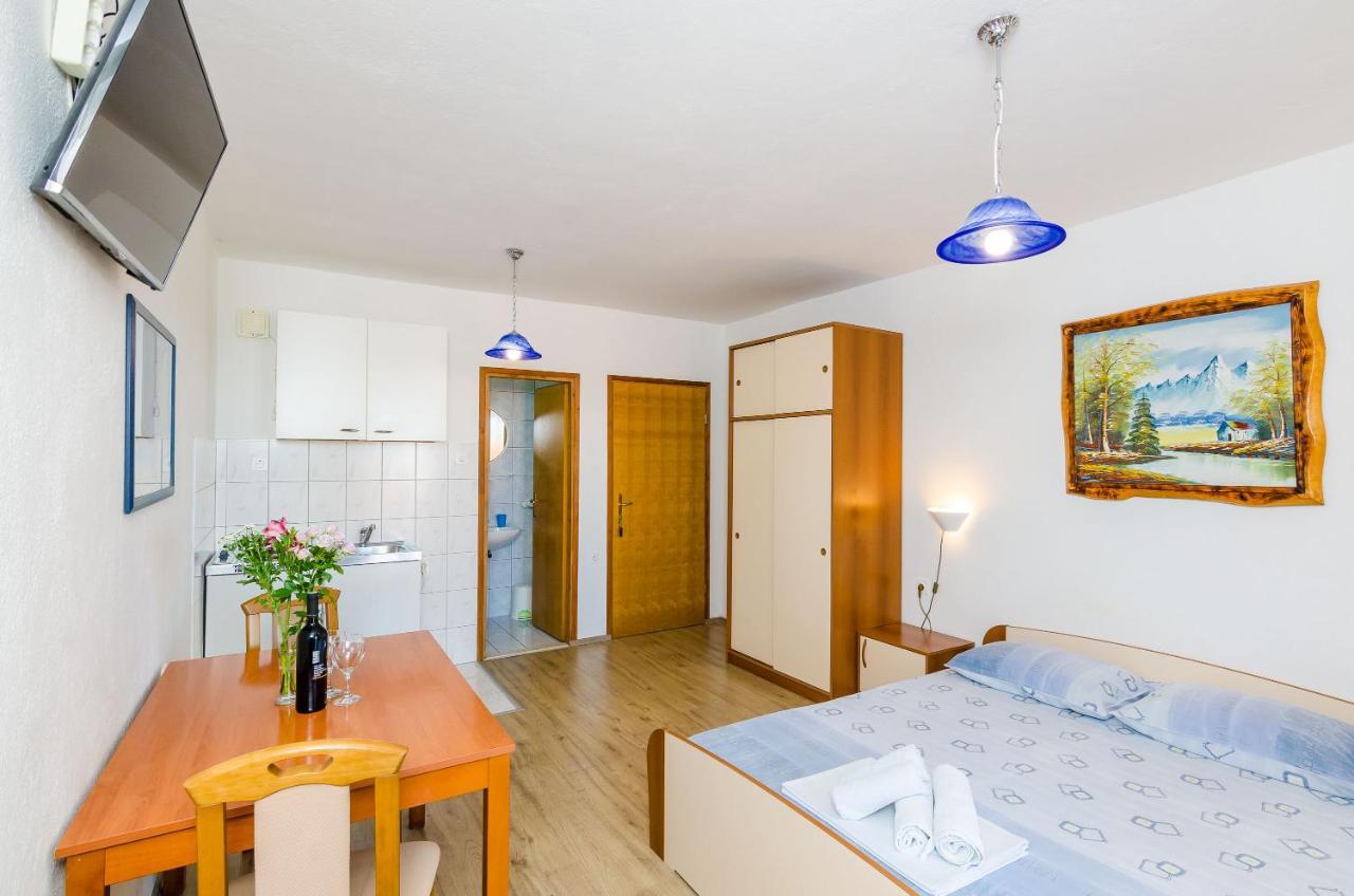 Apartments Zrno ツァヴタット エクステリア 写真