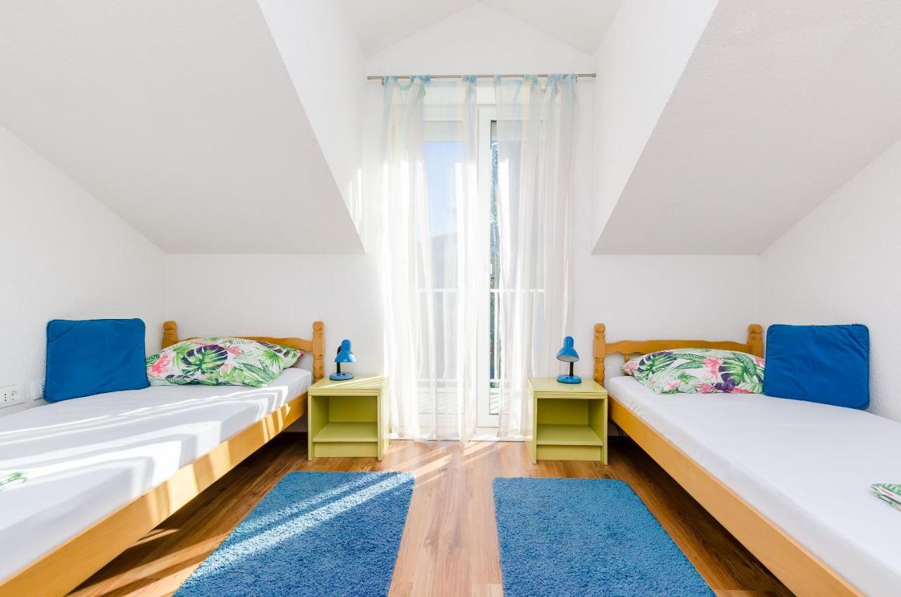 Apartments Zrno ツァヴタット エクステリア 写真