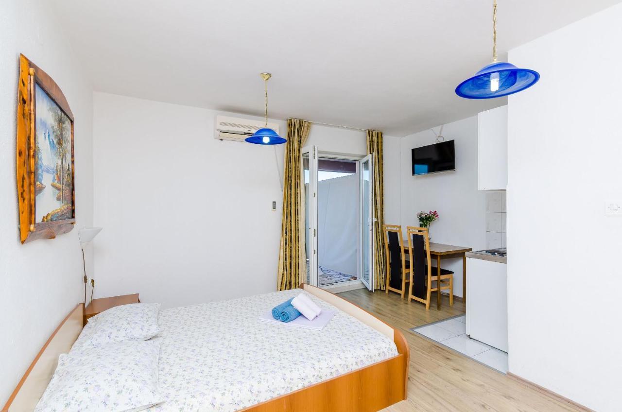 Apartments Zrno ツァヴタット エクステリア 写真