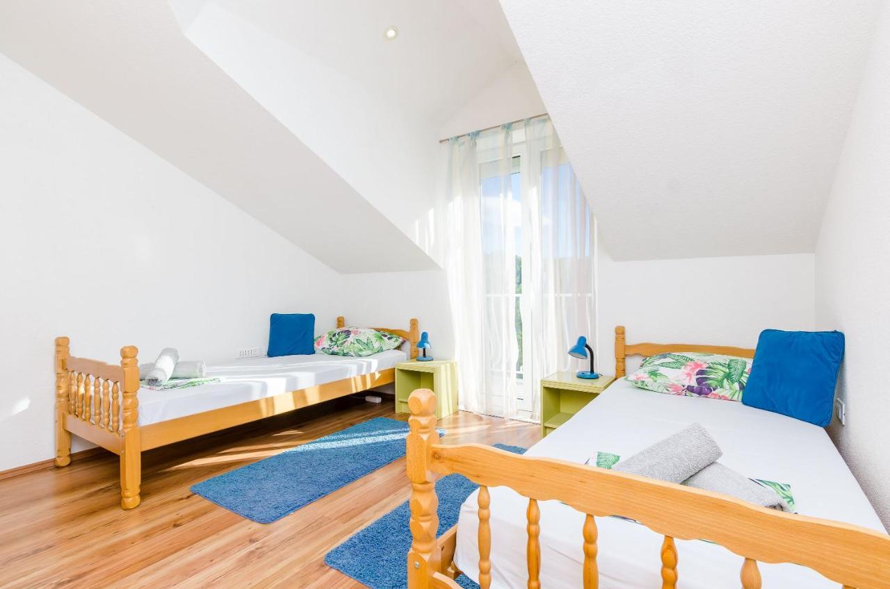 Apartments Zrno ツァヴタット エクステリア 写真
